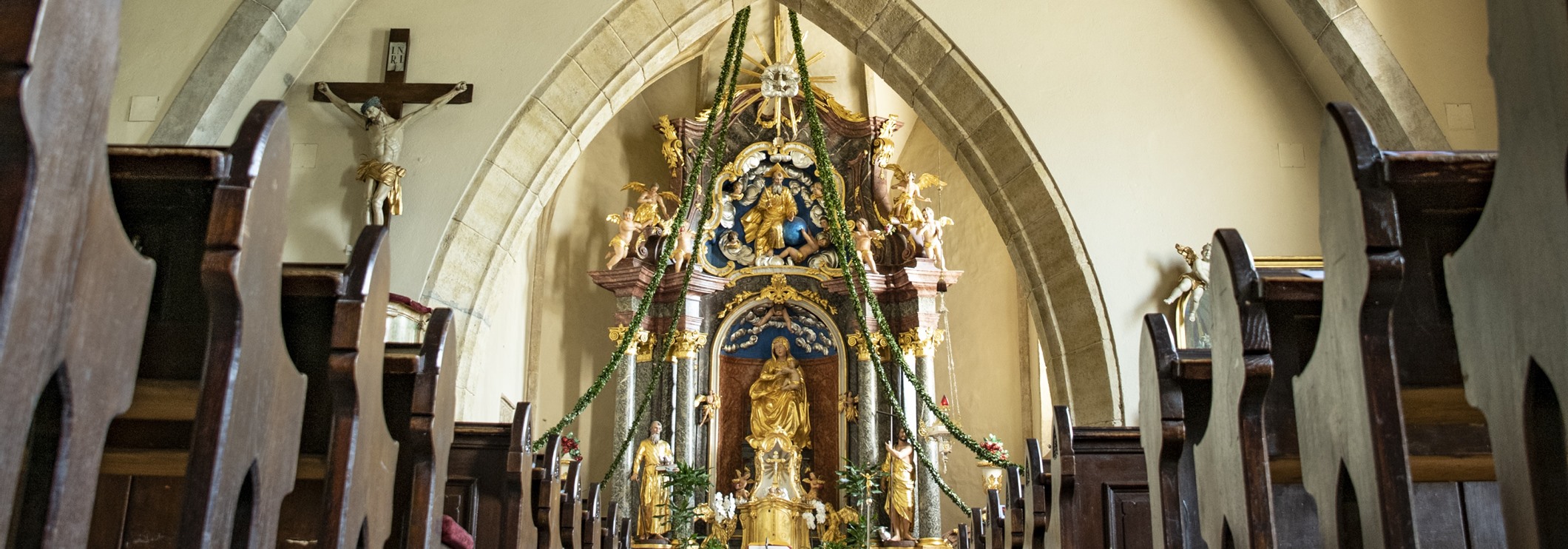 CERKEV MARIJINEGA VNEBOVZETJA PRI GRADU