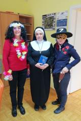 Pustni torek je v službi nekoliko bolj sproščen.