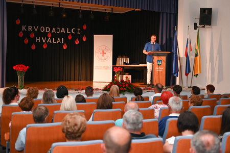 Krvodajalci_Grad_0001