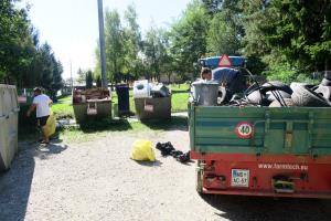 Sortiranje odpadkov v Zbirnem centru v Vidoncih 
